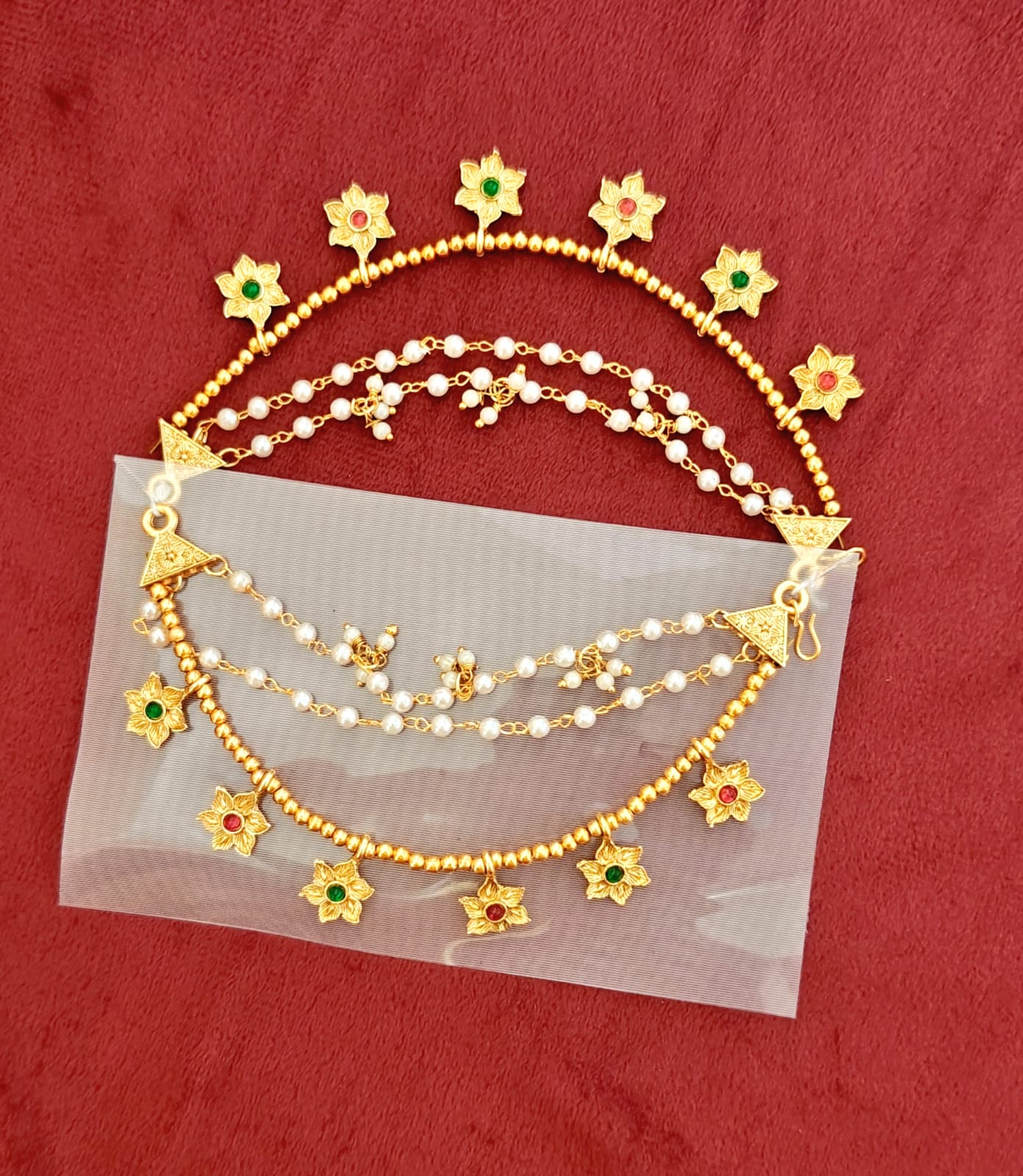 Floral Motif Three-Layered Pearl & Gold Ear Saharas (Kaanchain)